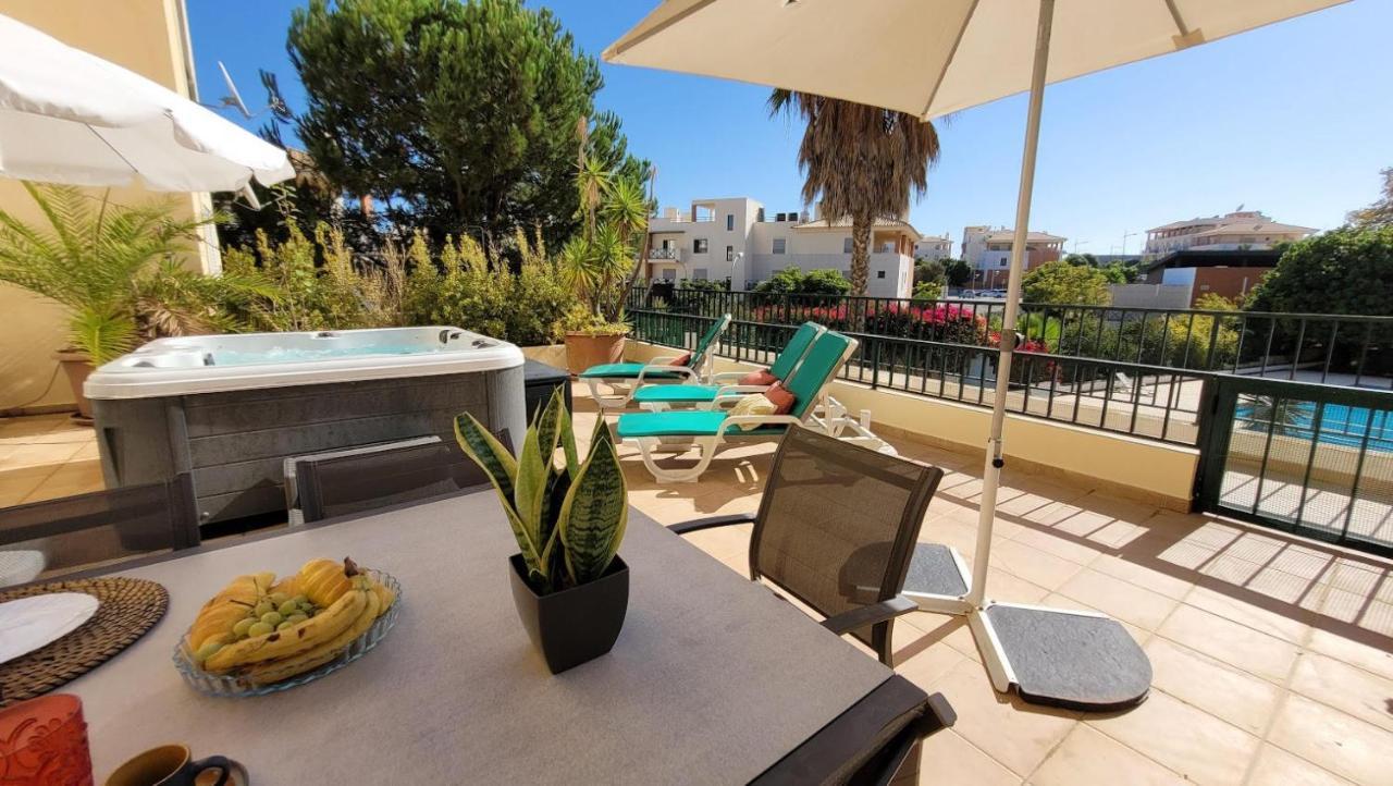 Appartement Place In The Sun - Free Out Door Jacuzzi - By Bedzy *